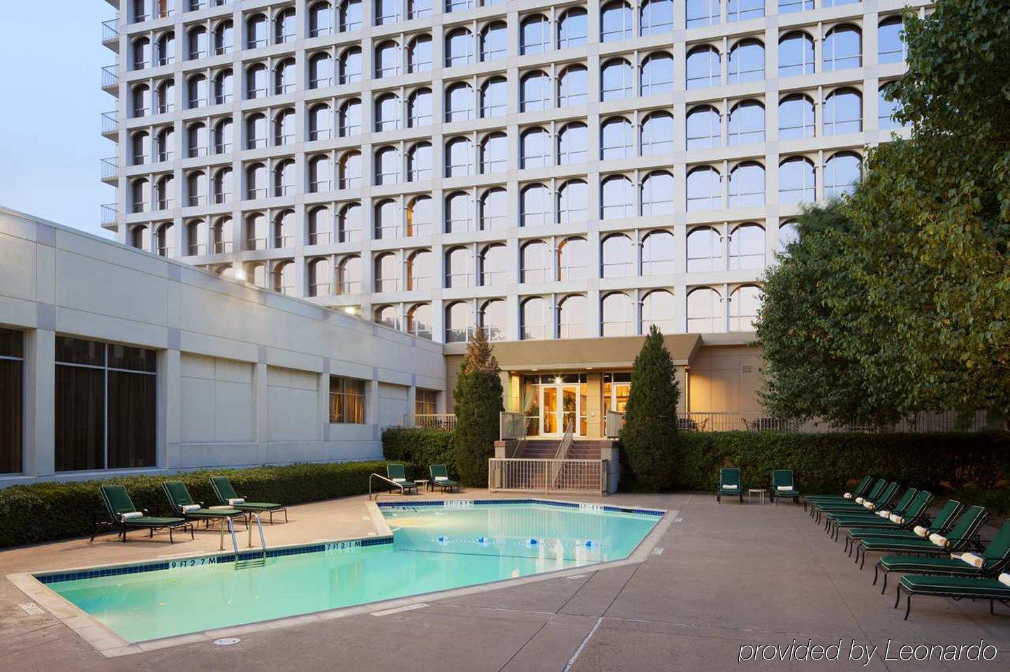Doubletree By Hilton Dallas Market Center Facilidades foto
