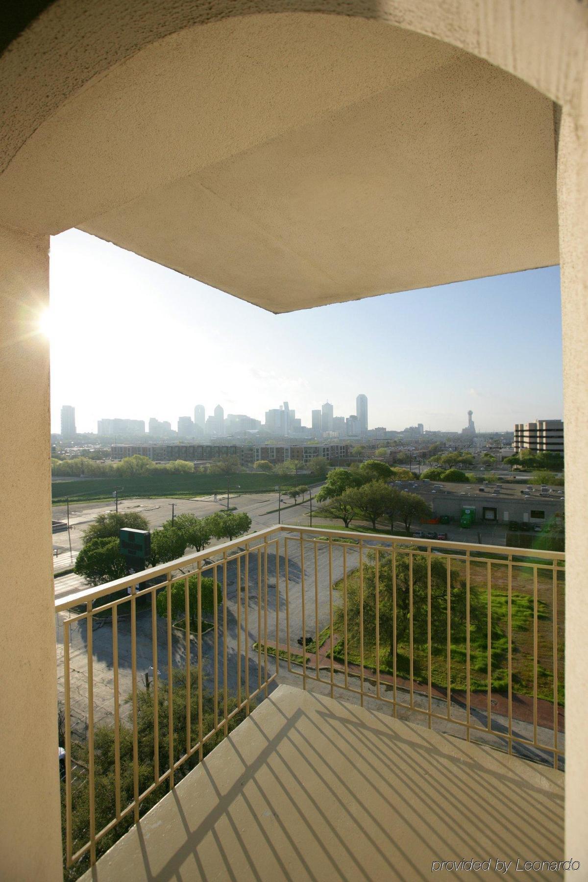 Doubletree By Hilton Dallas Market Center Quarto foto