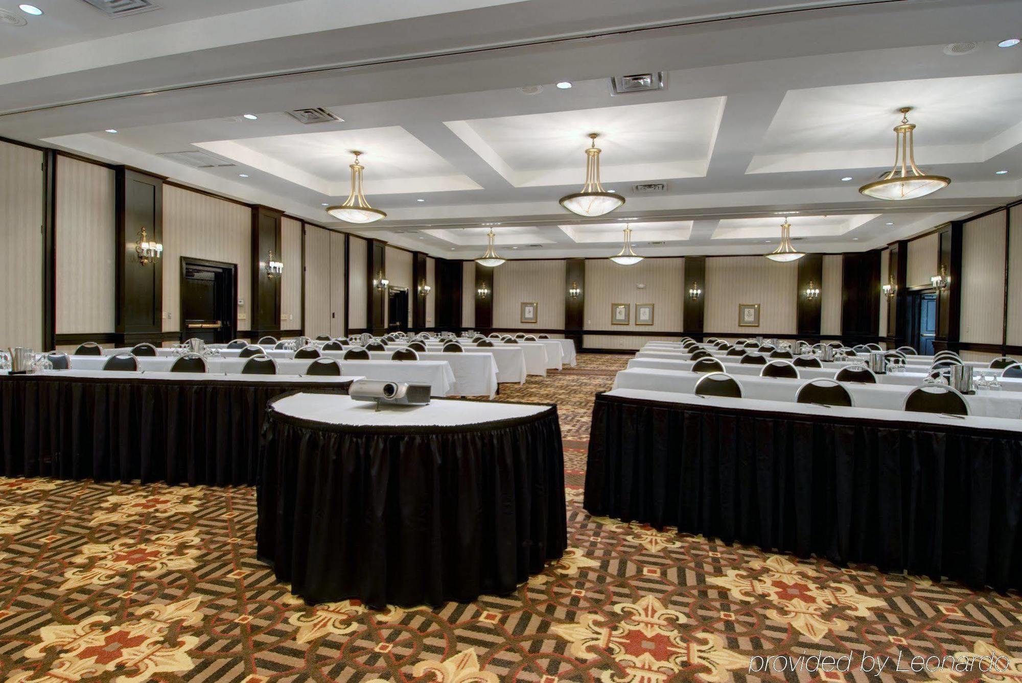 Doubletree By Hilton Dallas Market Center Facilidades foto
